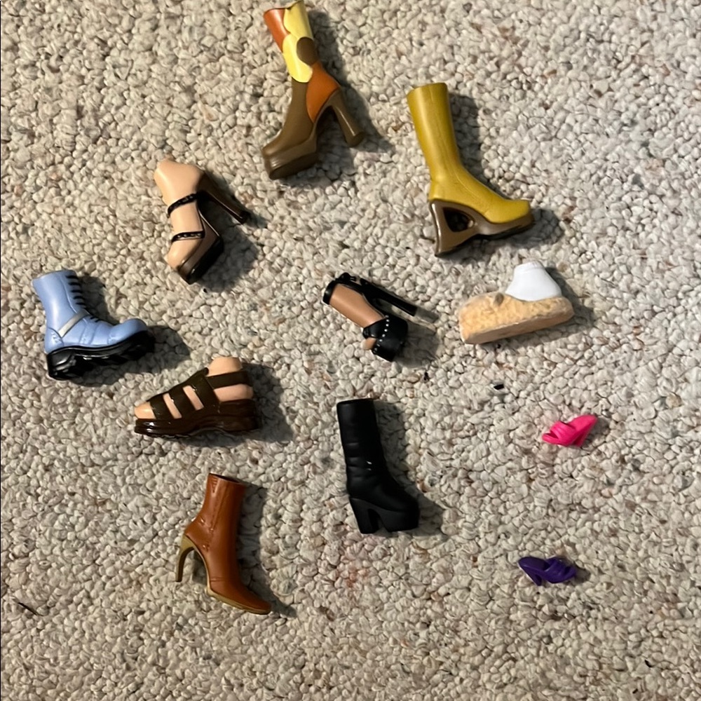 Bratz’s Fashionable Single Shoes